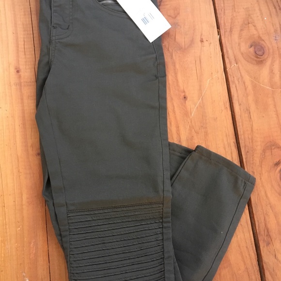 Dex Moto Jeans, Olive color, Size 27. Very cute! - Picture 3 of 3